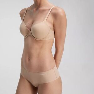 Calvin Klein / Perfectly Fit Modern T-Shirt Bra 34c